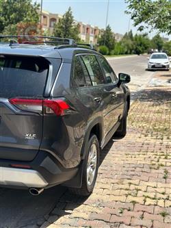 تويوتا راف 4